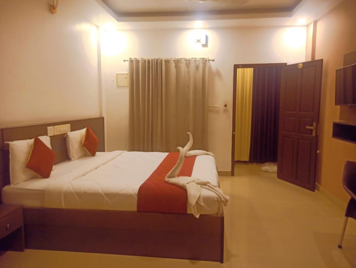 Alfa Inn Nedumbassery Ngoại thất bức ảnh